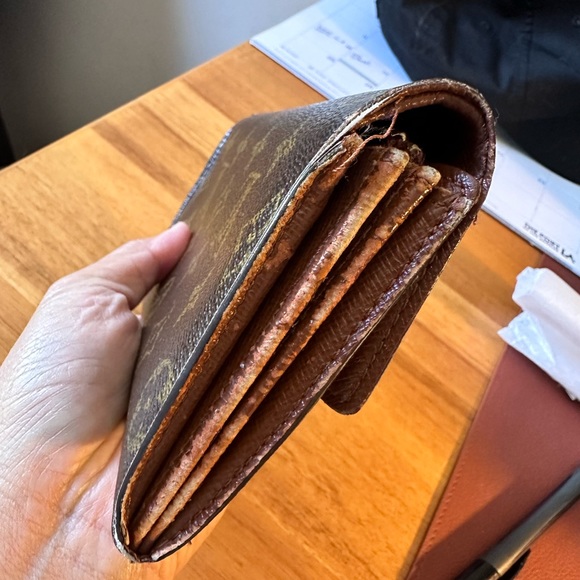 [SOLD] Louis Vuitton Sarah wallet monogram - Picture 3 of 8